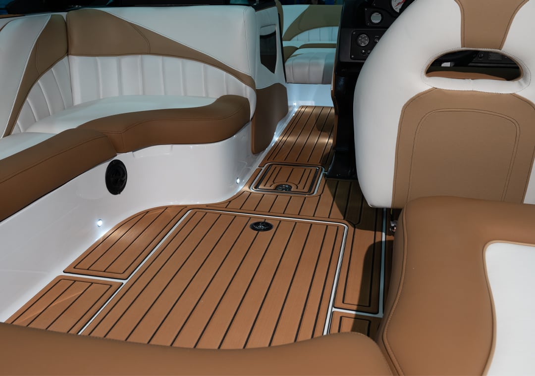 yacht broker